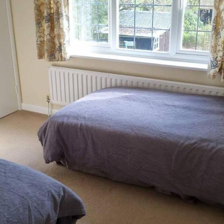 Lovely 2-Bedroom New Forest Apartment On A Farm 新米尔顿 外观 照片