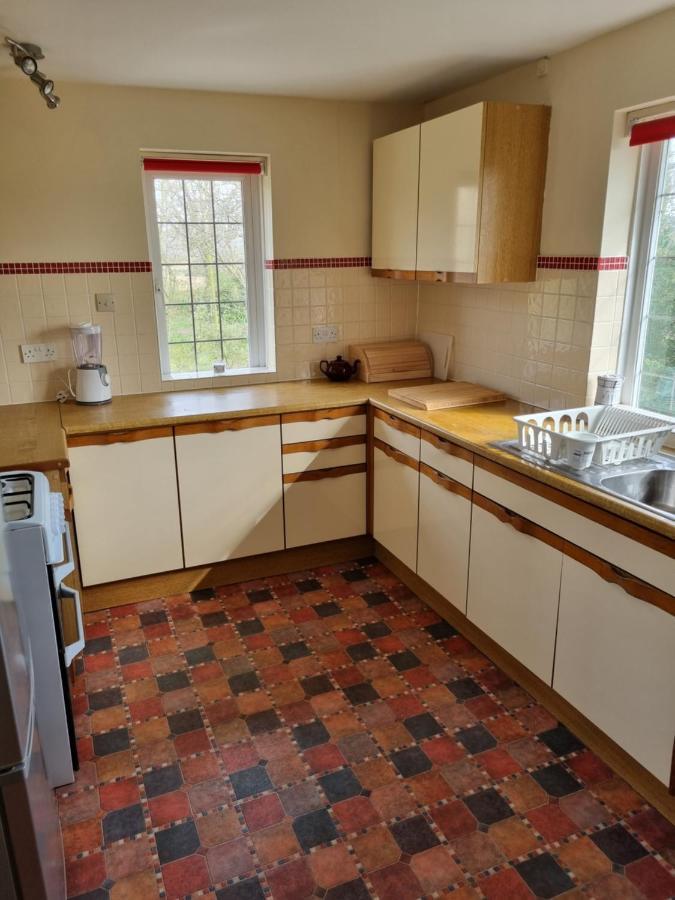 Lovely 2-Bedroom New Forest Apartment On A Farm 新米尔顿 外观 照片